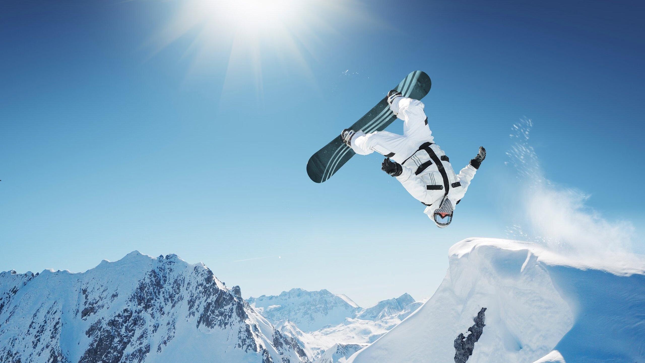 「奇迹男孩霍华德，从青涩高中生到联盟传奇的乐观征程」